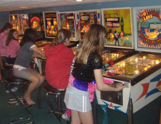 Vintage Pinball machines for sale, classic pinball games restored and