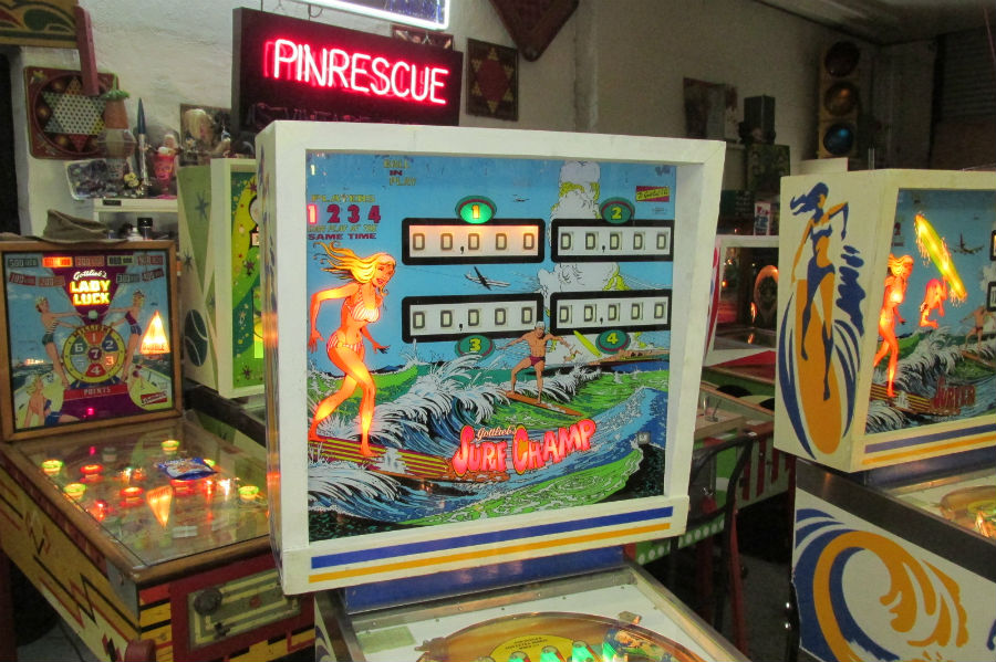 gin-surfer-hula-pinball-machine-for-sale